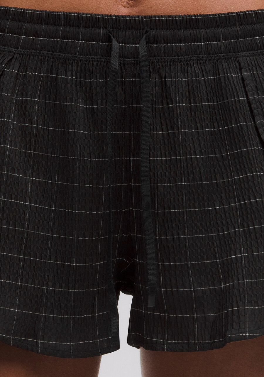 negative split textured run short 25 reflektierend