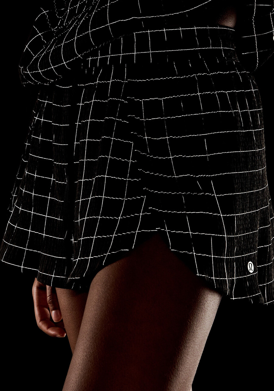negative split textured run short 25 reflektierend