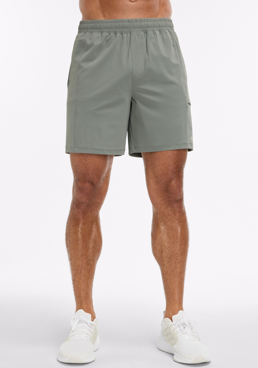 warp knit cargo shorts