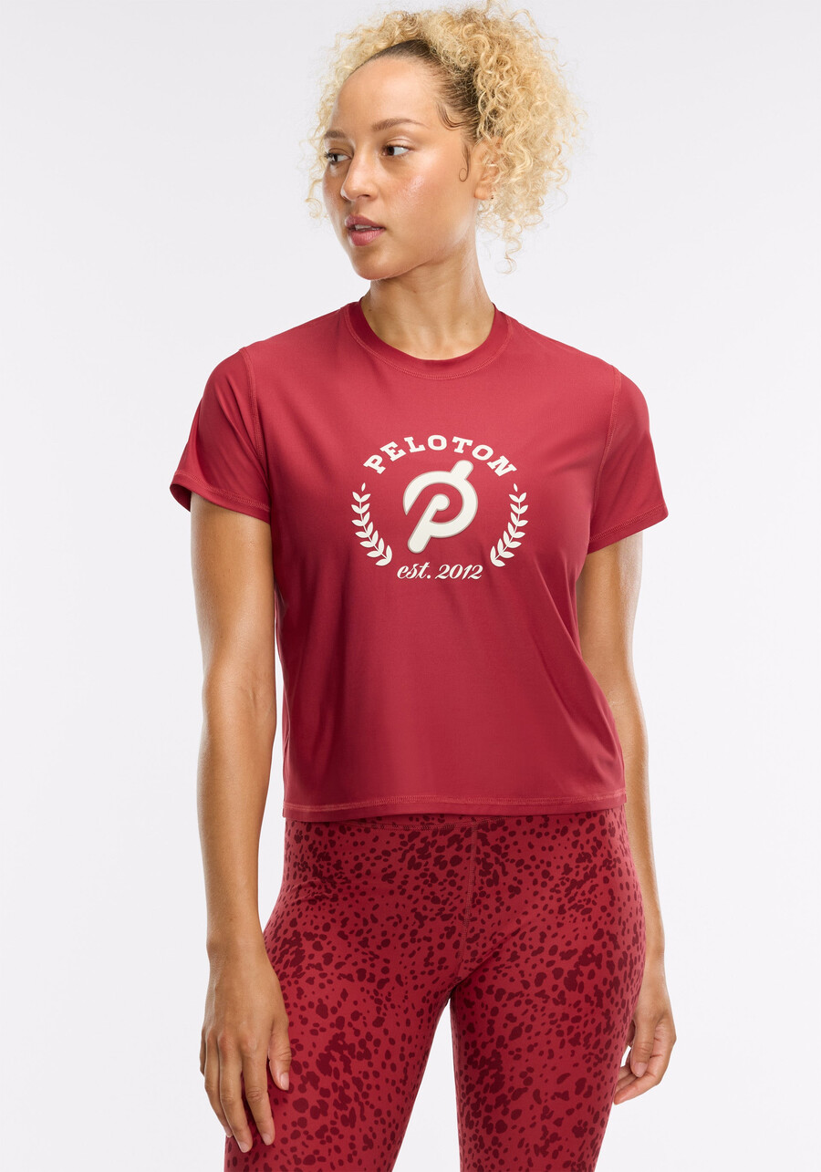 essential performance crop tee