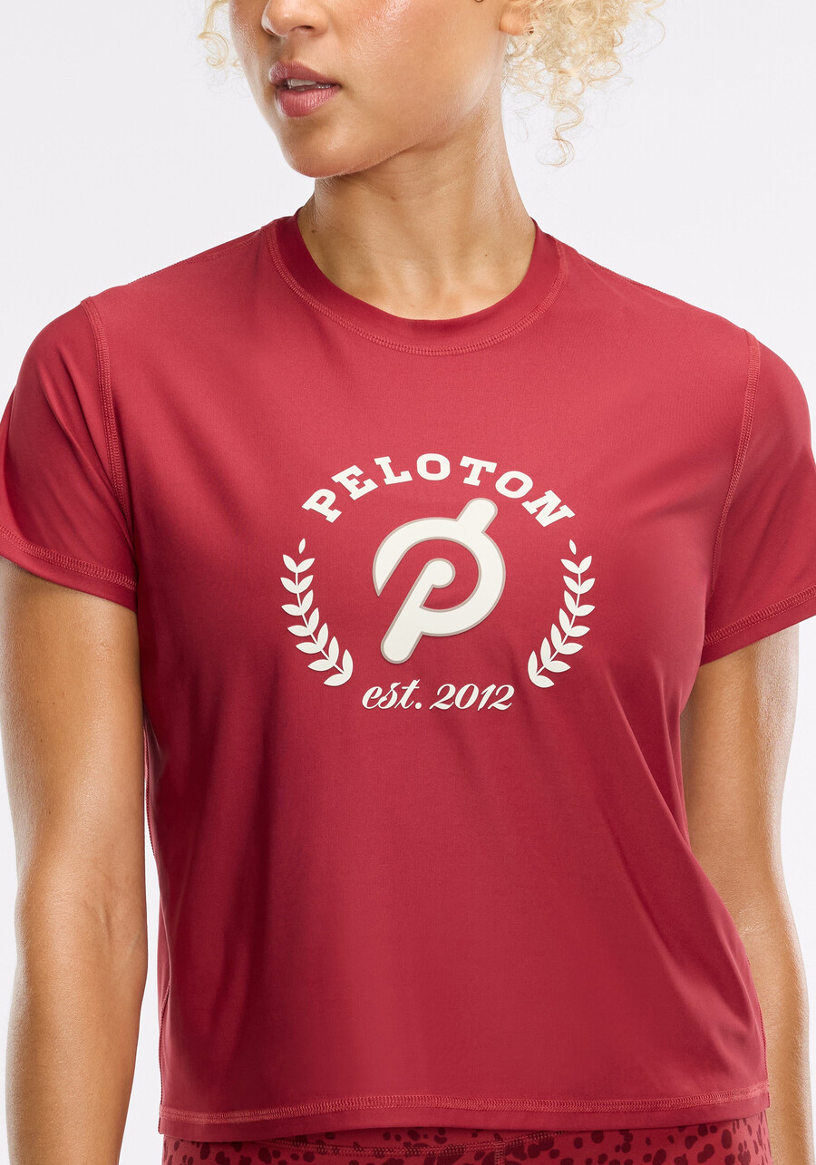 essential performance crop tee