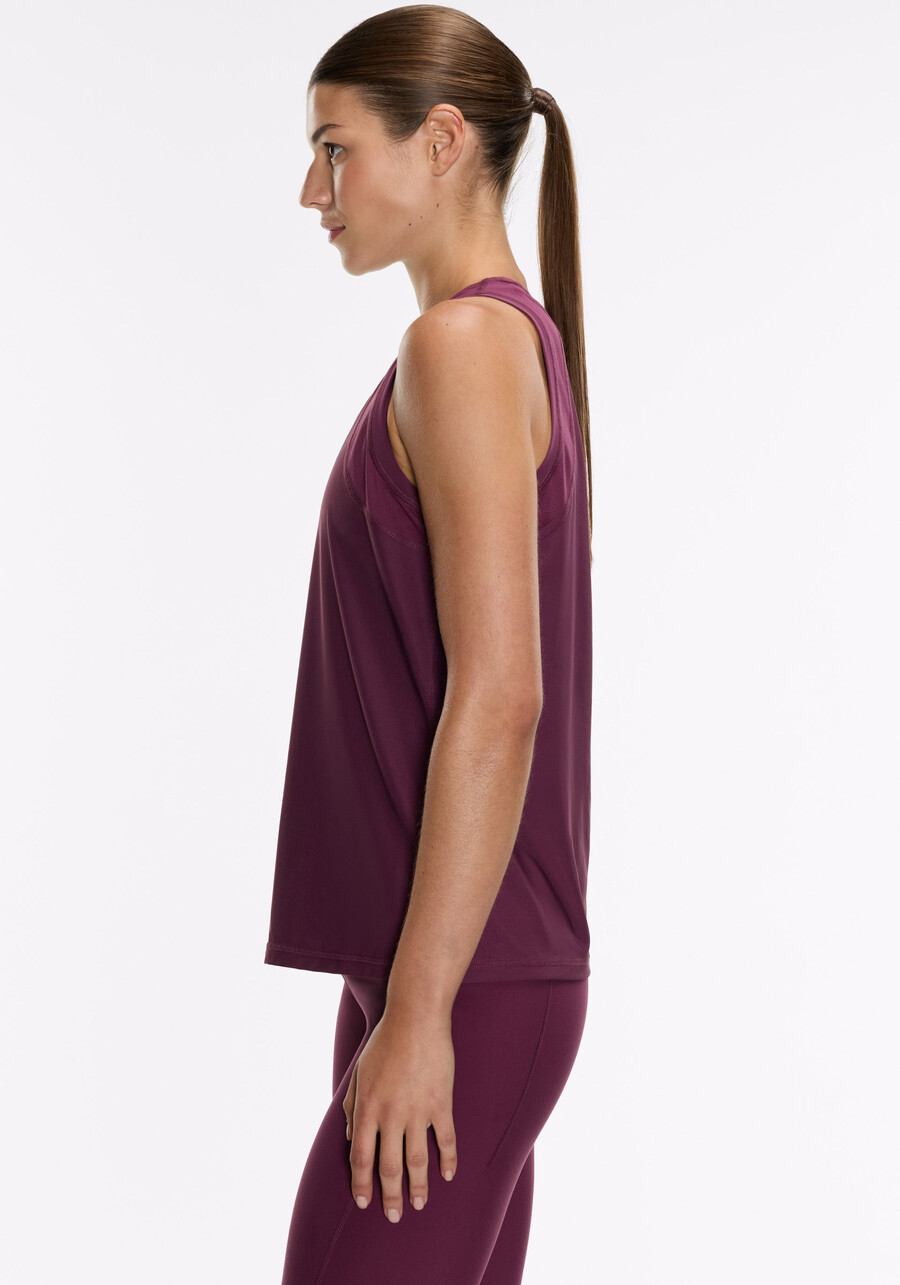 essential performance tank