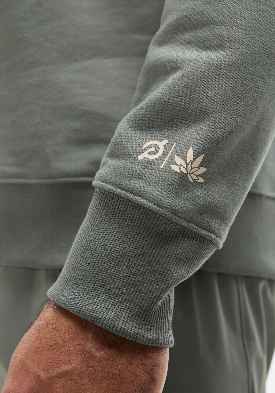 fleece-taschen-rundhalsausschnitt